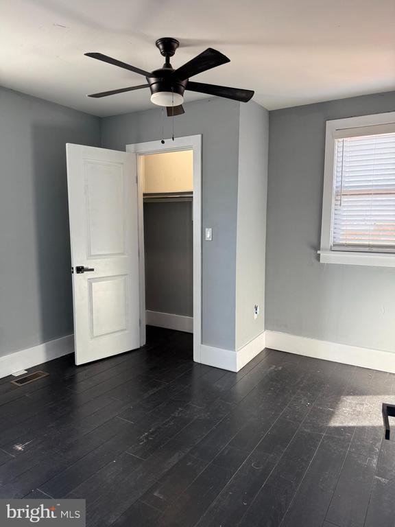 Building Photo - 2913 N St SE