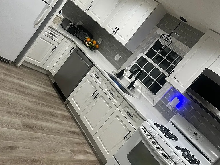 Building Photo - 20 Bryant Rd