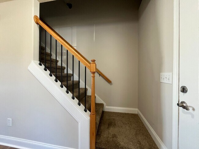 Building Photo - 116 Damascus Dr