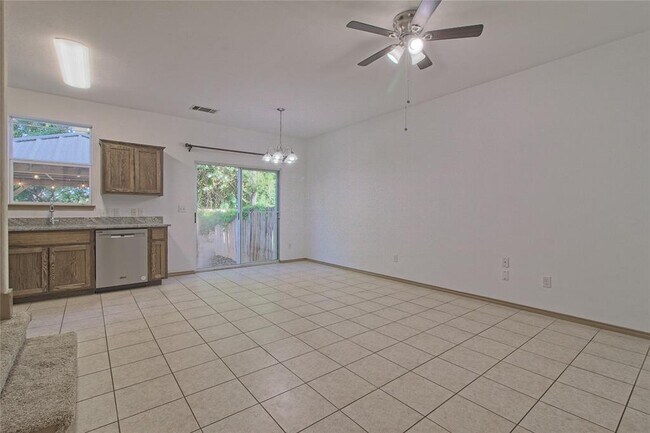 Building Photo - 2903 Whisper Oaks Ln