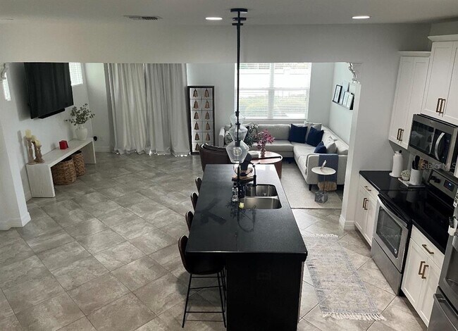 Building Photo - 3778 Brighton Park Cir