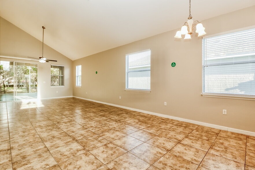 Building Photo - 11910 Old Tuscany Pl