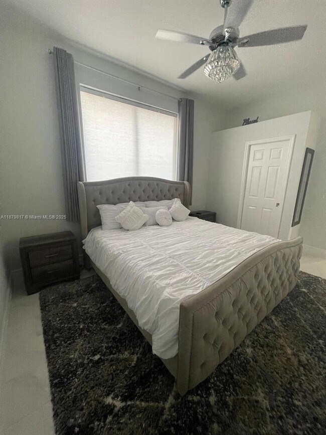 Building Photo - 8268 Southwind Bay Cir