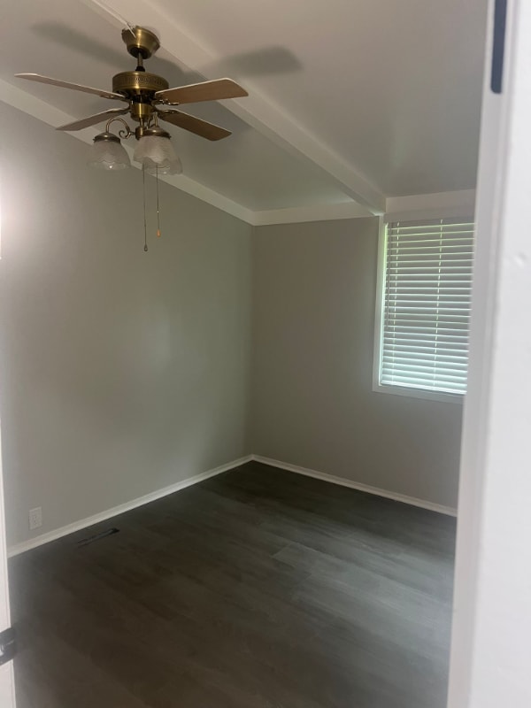 Building Photo - 8 Comanche Ct