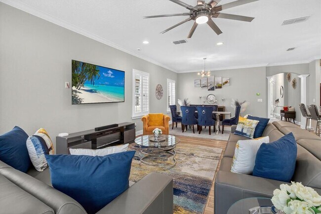 Building Photo - 5612 Del Coronado Dr