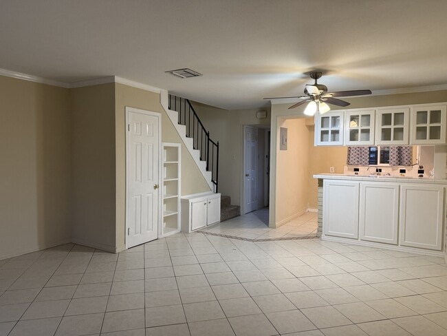 Building Photo - 3000 W Illinois Ave