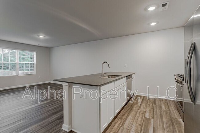 Building Photo - 215 Eagle Watch Wy