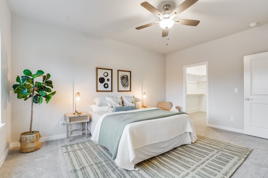 Building Photo - 16915 SW 132nd Ter