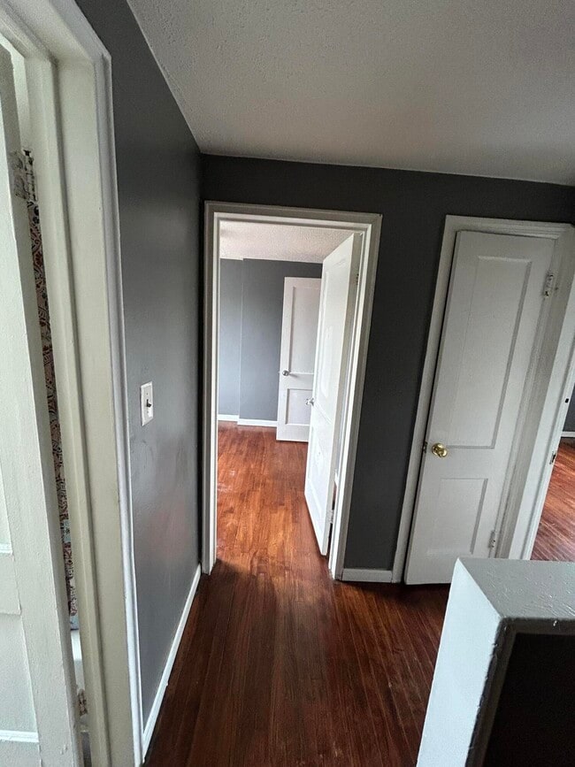 Building Photo - 3463 Ewald Cir