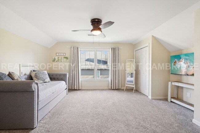 Building Photo - Living Large in Alpharetta