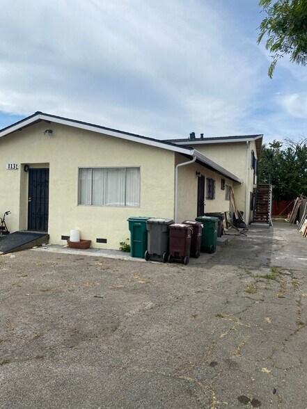 Building Photo - 1131 88th Ave