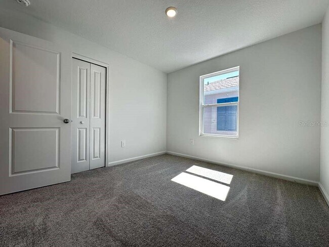 Building Photo - 5431 Meadow Walk Dr