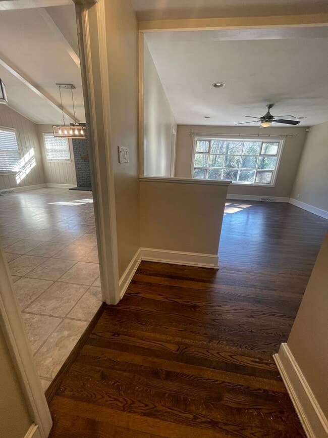 Building Photo - 3 BR Brick Ranch with Fenced Yard in Starm...