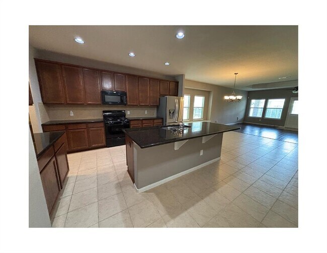 Building Photo - 15518 Huddleston Dr