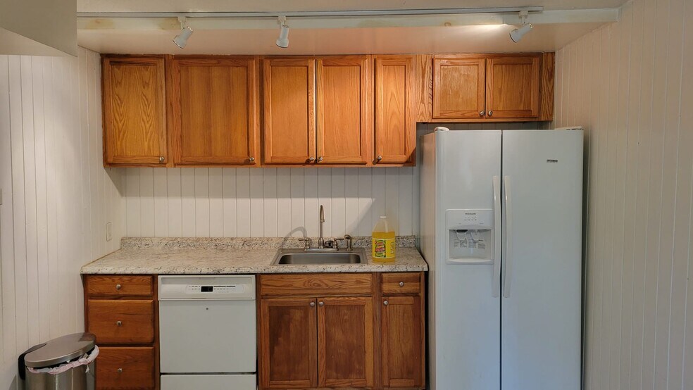 Building Photo - 539 Quinnipiac Ave