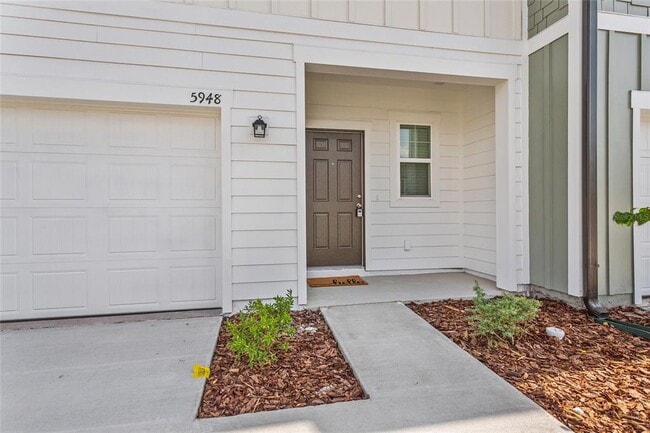 Building Photo - 5948 Piney Shrub Pl