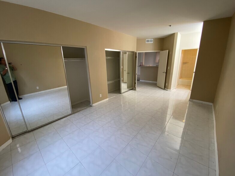 Master and Bath - 3969 Mahaila Ave