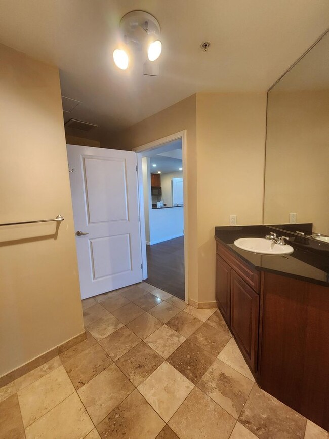 Building Photo - First Months Rent OFF ! Beautiful 1 bedroo...