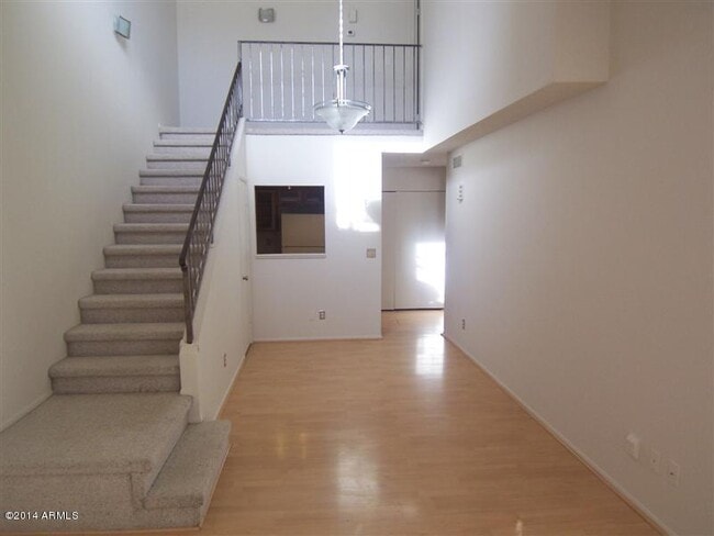 Building Photo - 8625 E Belleview Pl