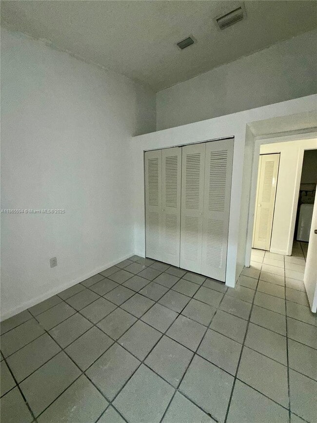 Building Photo - 6703 NW 192nd Terrace
