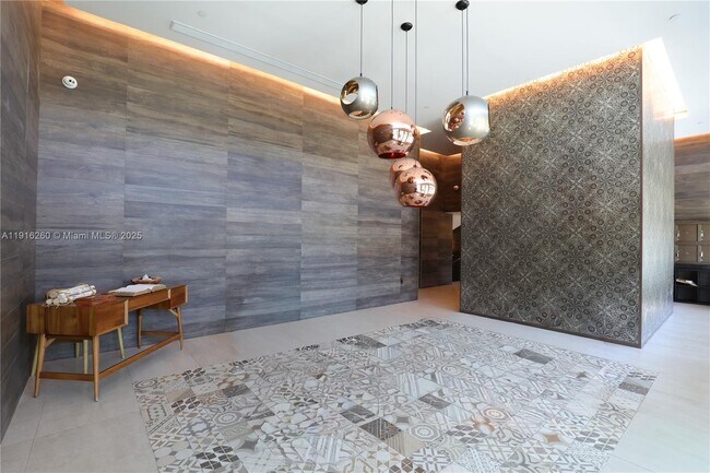 Building Photo - 1025 92nd St