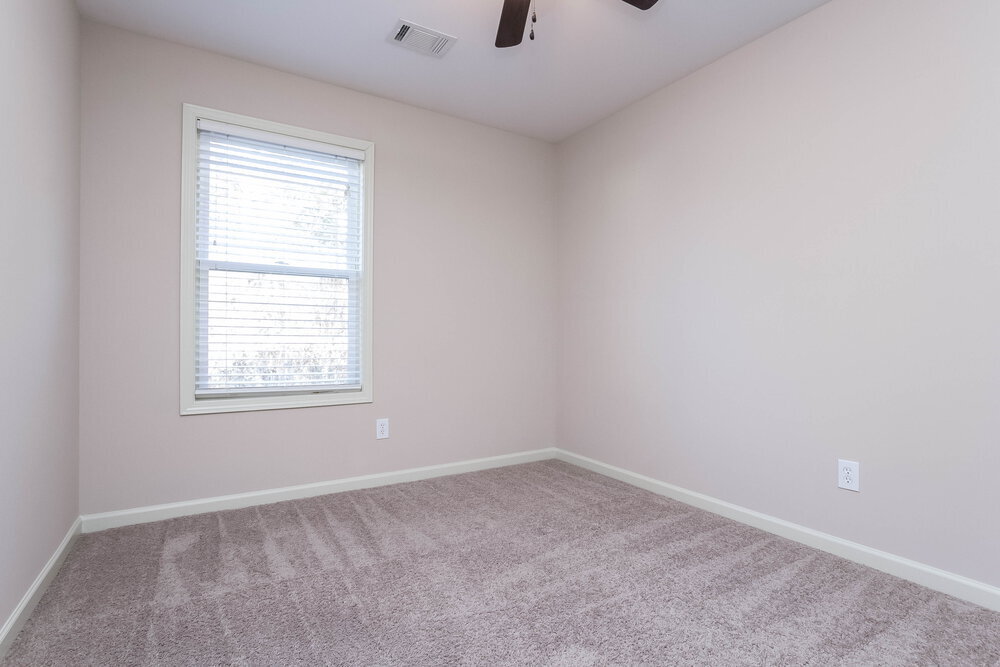 Building Photo - 537 Pringle Dr NE