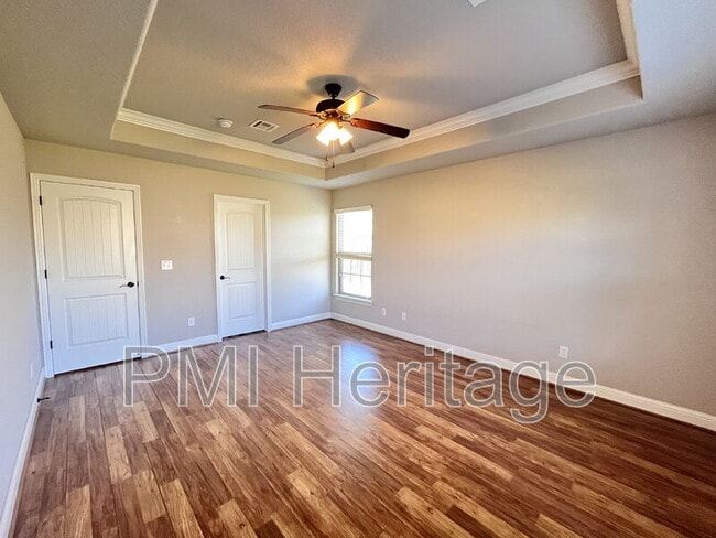 Building Photo - 4300 SW Limestone Ave