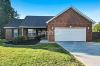 Building Photo - 1423 Newbury Ln