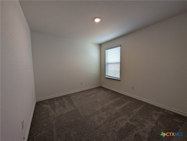 Building Photo - 862 Bluegrass Pt