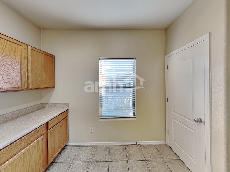 Building Photo - 17254 N 184th Dr