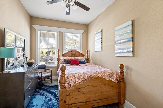 Building Photo - 2823 Avenue Q