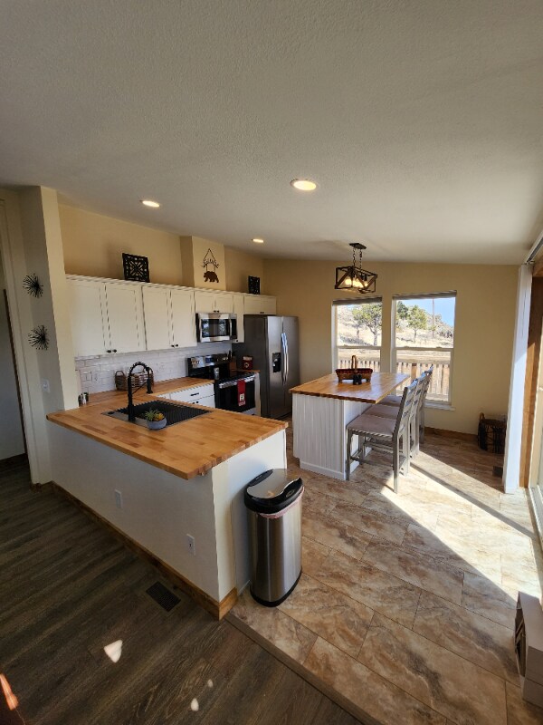 Building Photo - 4520 Davis Ranch Rd