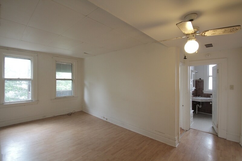 Building Photo - 701 Mifflin Ave