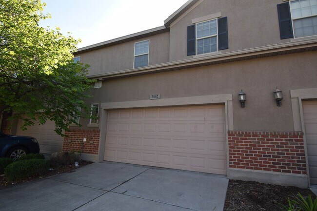 Building Photo - Modern 4 bed Home in Prime West Valley Location!!