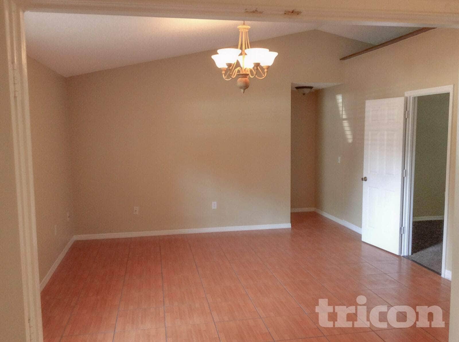 Building Photo - 2884 Forest Edge Dr