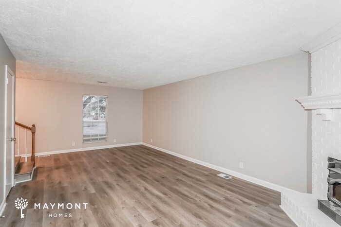 Building Photo - 3233 Autumn Dr