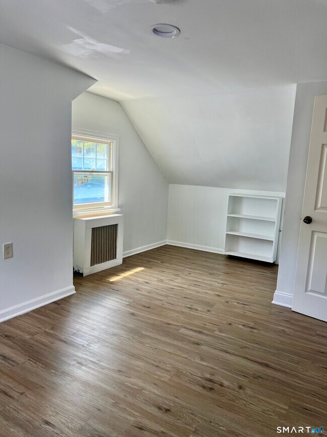 Building Photo - 141 Columbus Pl