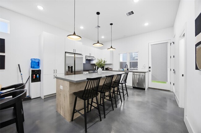 Building Photo - 4209 McKinney St