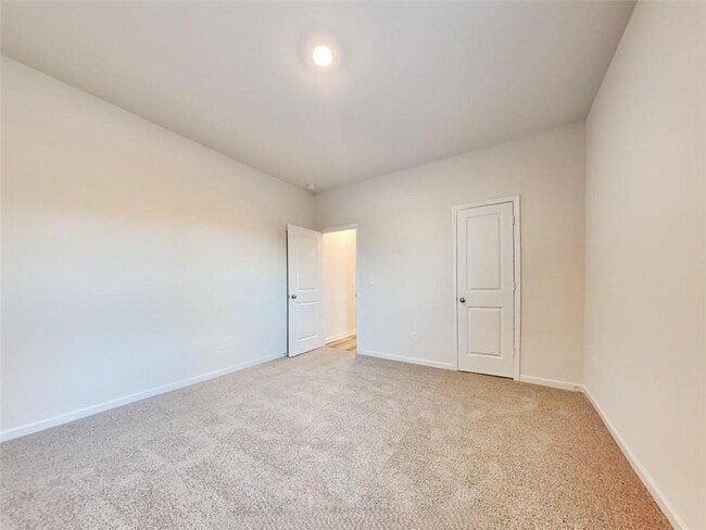 Building Photo - 332 Oliver Dr