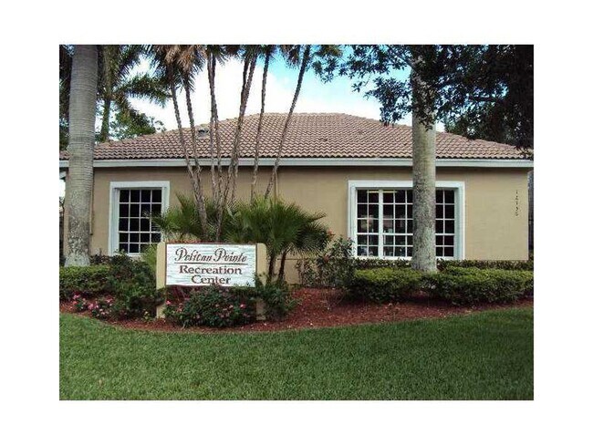 Building Photo - 401 SW 120th Ave