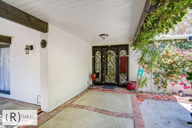 Building Photo - An Oasis of Calm In the Center of Riverside, CA