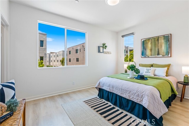 Building Photo - 747 Beacon