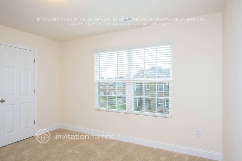 Building Photo - 10003 Maywine Cir