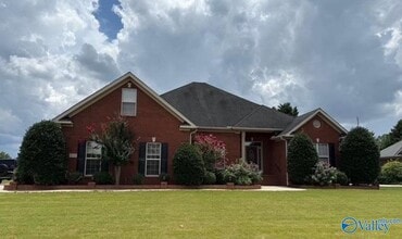 Building Photo - 110 Arrow Path Dr