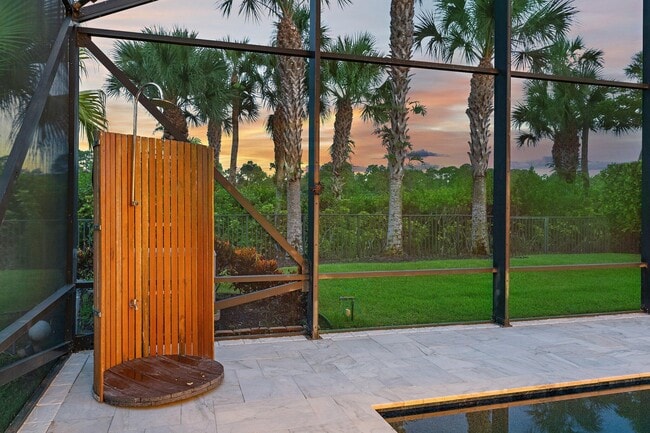 Building Photo - 236 Carina Dr