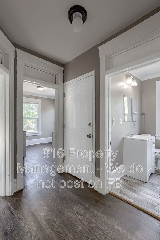 Building Photo - 800 E 33rd St