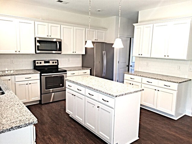 Building Photo - 3483 Shady Cove Ct