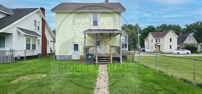 Back of house - 859 S Main St