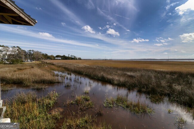 Building Photo - 711 Wheeler St