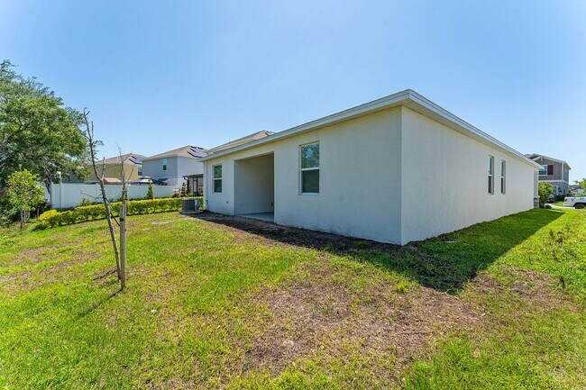 Building Photo - 860 Daring Dr